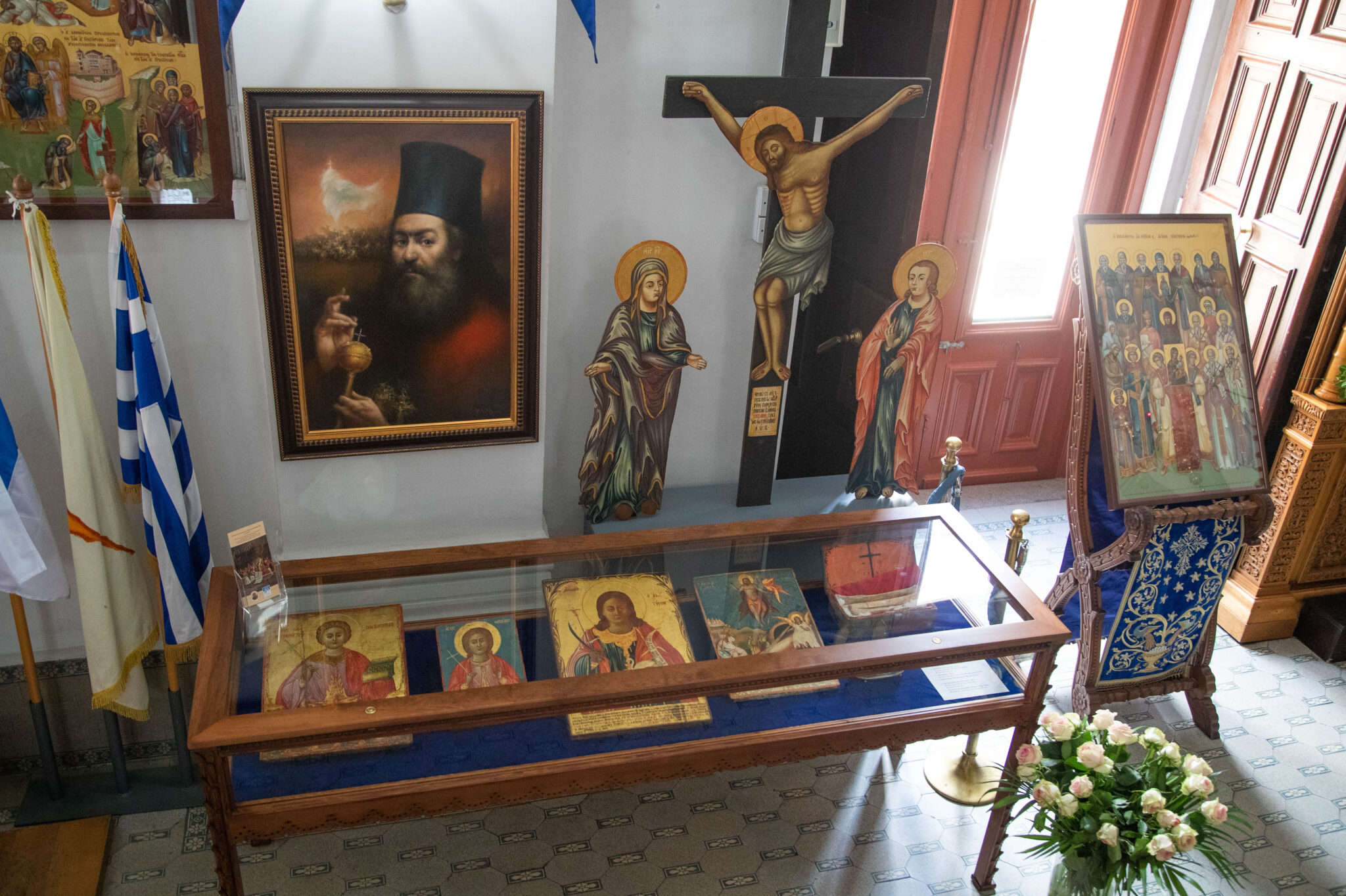 ΕΓΚΑΙΝΙΑ ΕΚΘΕΣΗΣ ΜΕ ΚΕΙΜΗΛΙΑ ΤΟΥ  ΑΡΧΙΕΠΙΣΚΟΠΟΥ ΚΥΠΡΙΑΝΟΥ