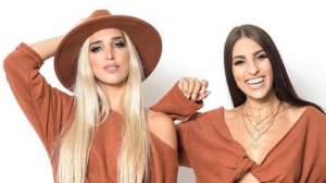 Η throwback φωτογραφία Θέλξιας και Ανδρεάνας Φρανγκούδη από τότε που ήταν παιδιά