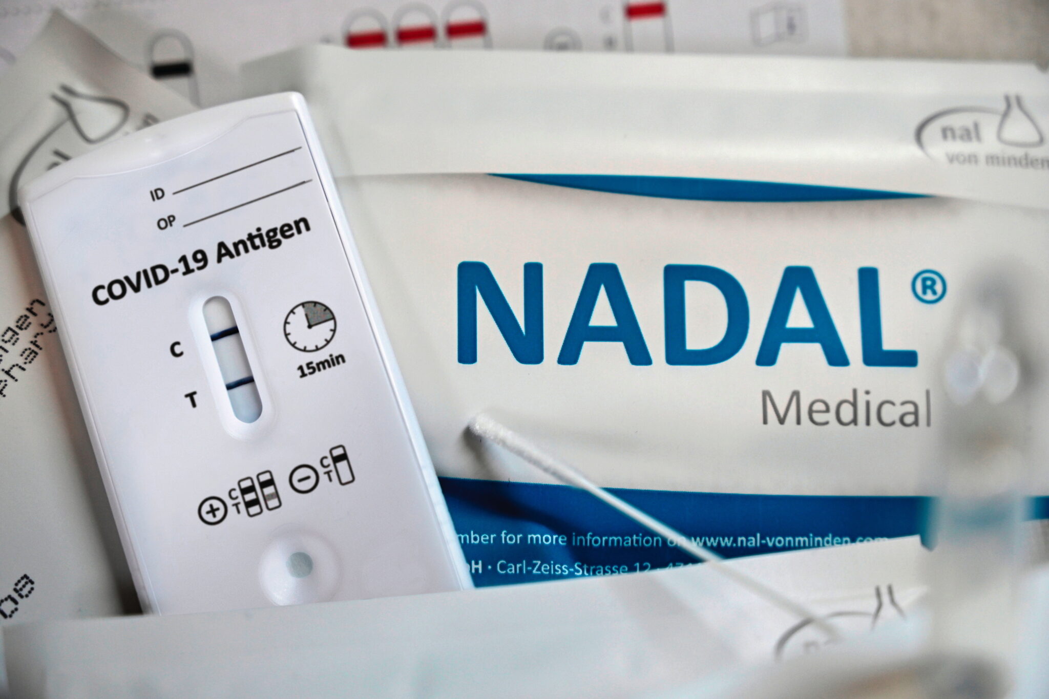 Τα δωρεάν self τεστ στην Ελλάδα και η διαδικασία (ΒΙΝΤΕΟ)