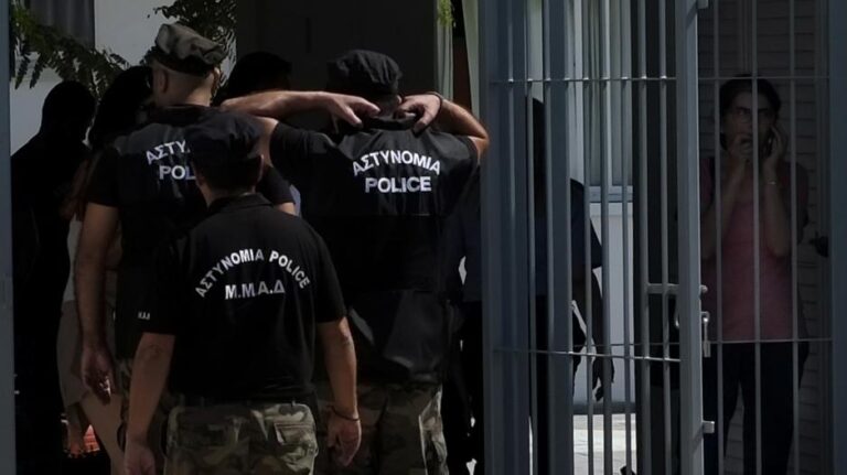 Ψάχνουν τους "πρωταγωνιστές" για τα έκτροπα σε σχολείο της Λευκωσίας (ΒΙΝΤΕΟ)