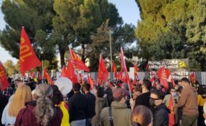 Διαδήλωση υπέρ της ελευθερίας έκφρασης και της λύσης οργανώθηκε στα κατεχόμενα