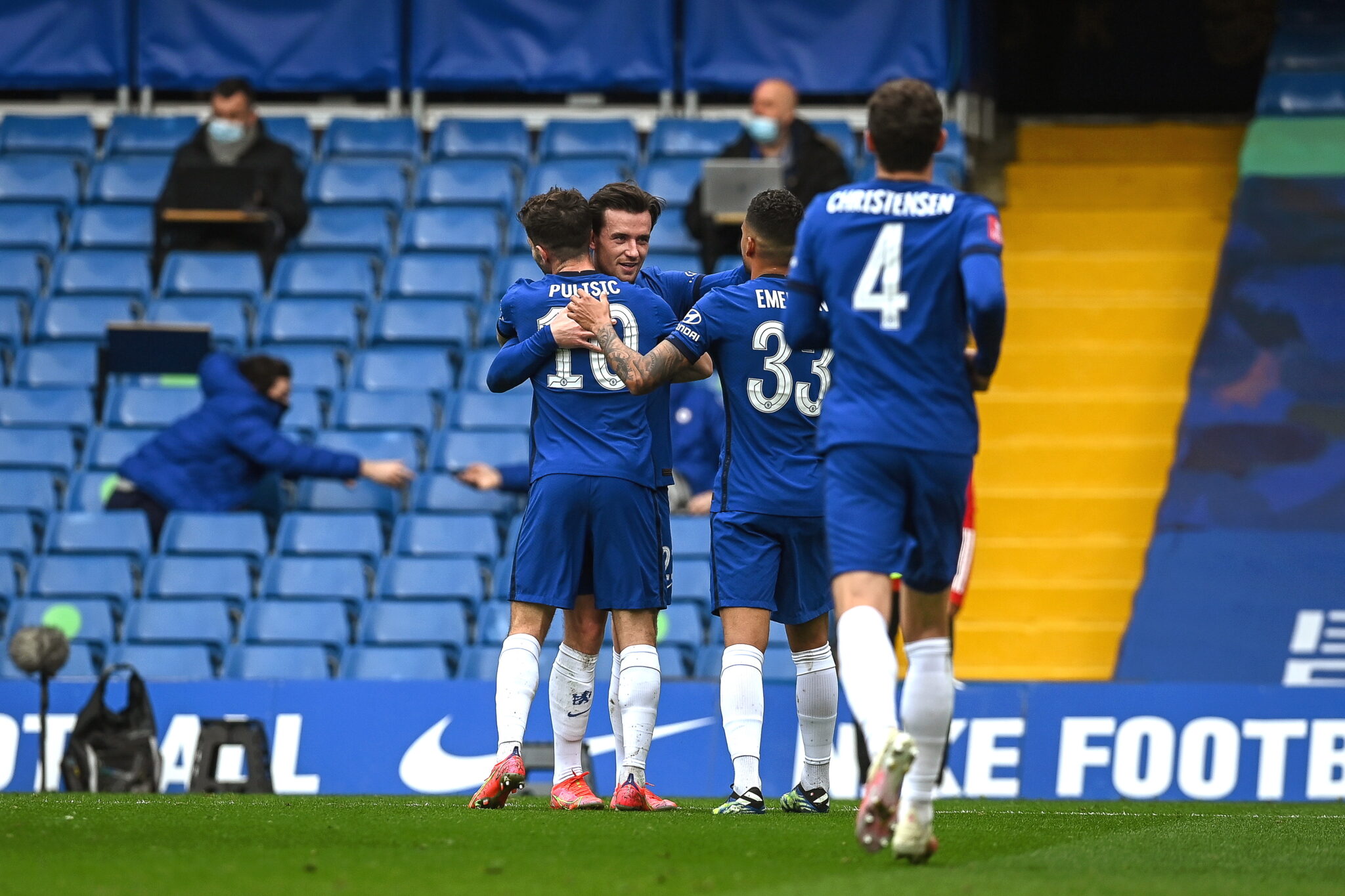 Με… βοήθεια στα ημιτελικά η Τσέλσι