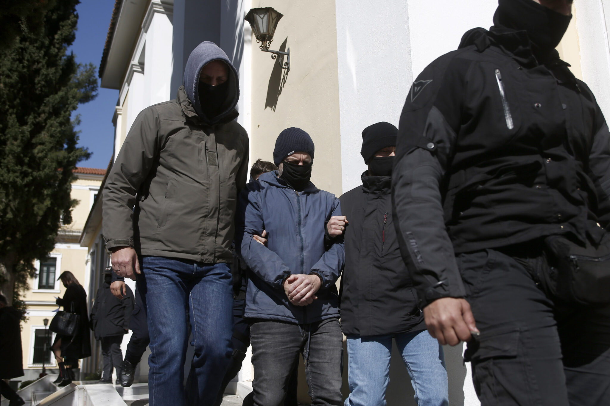 Νέες μαρτυρίες στο "φως" και έρευνες στην οικία του Δημήτρη Λιγνάδη