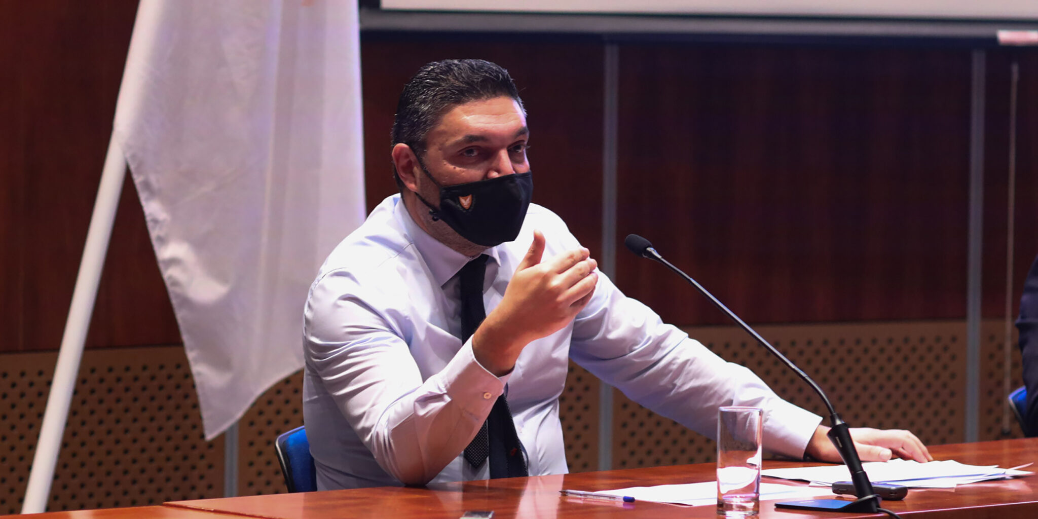 Αυτά τα ποσά θα λάβουν αυτοτελώς εργαζόμενοι και επιχειρήσεις (ΒΙΝΤΕΟ)