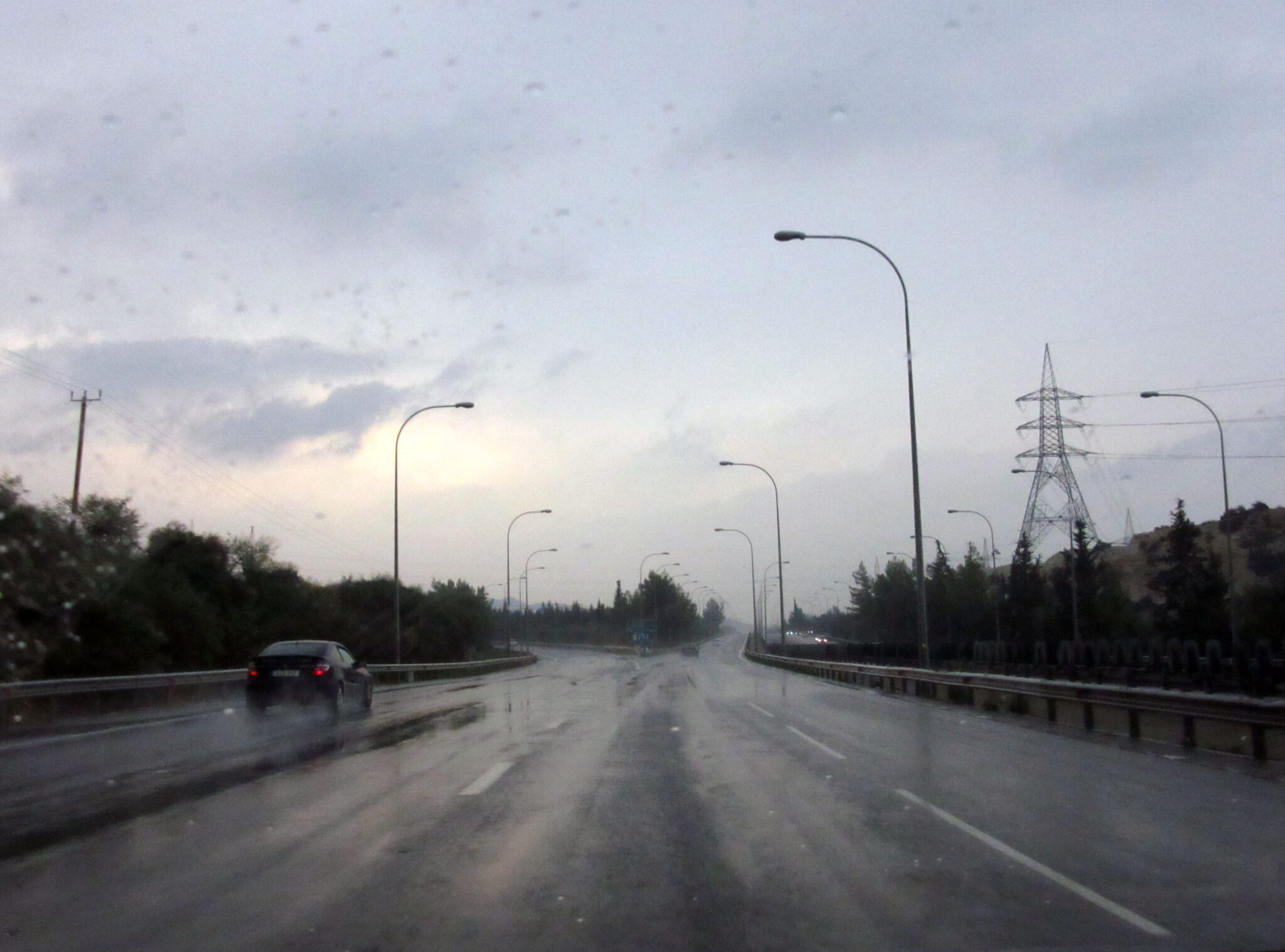 Κίτρινη προειδοποίηση από την Μετεωρολογική για ισχυρές καταιγίδες