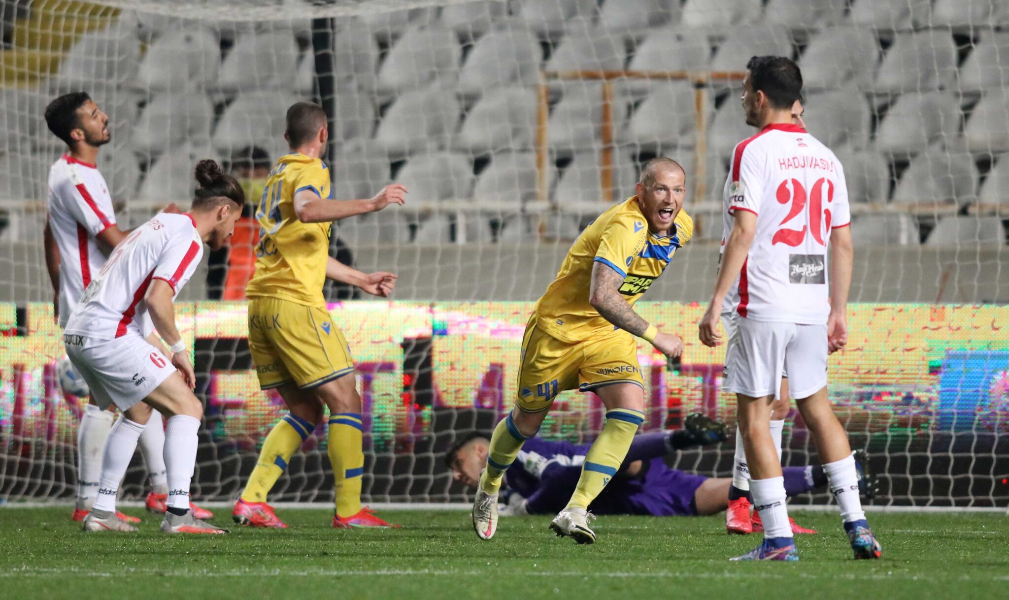 Ζορίστηκε αλλά νίκησε και «βύθισε» την Καρμιώτισσα ο ΑΠΟΕΛ (ΦΩΤΟ & ΒΙΝΤΕΟ)