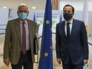 Μπορέλ: Ενθαρρύνει ΠτΔ και Τατάρ να πάνε έτοιμοι για συμβιβασμό στην πενταμερή