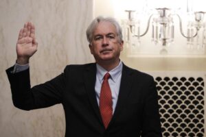 "Ναι" από Γερουσία στο διορισμό του Μπερνς για τη θέση του Διευθυντή της CIA