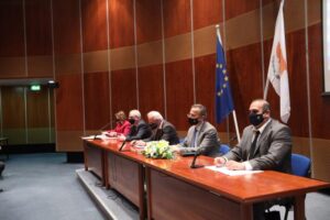 Εκσυγχρονίζονται οι ταχυδρομικές υπηρεσίες, λένε Καρούσος και Κόκκινος