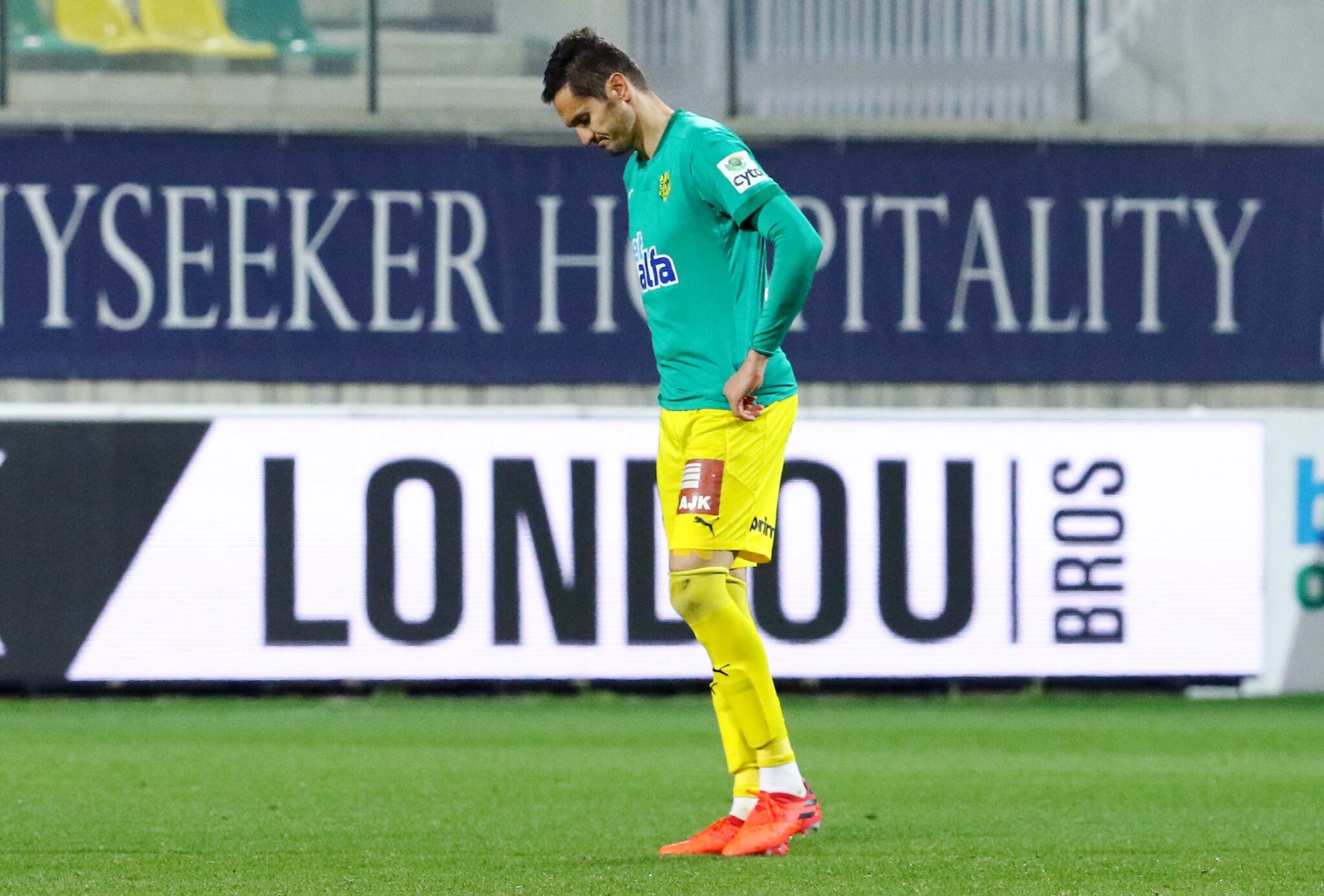 «Πλήρωσε» τα λάθη της για άλλη μια φορά η ΑΕΚ