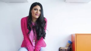 Πέννυ Φοινίρη: Έκανε νέο "tattoo" και ποζάρει χωρίς μπλούζα για να μας το δείξει