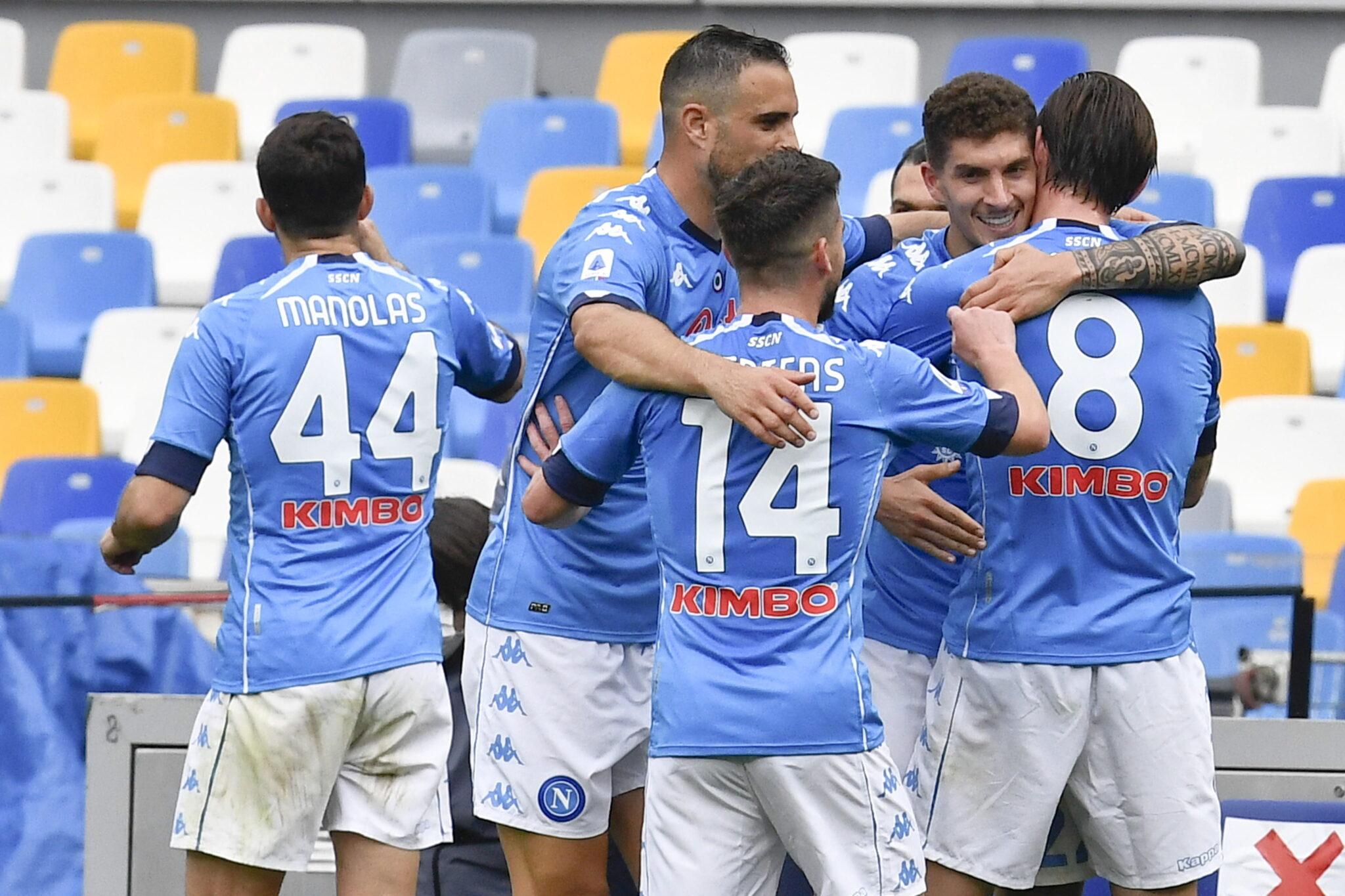 Νίκησαν και επιμένουν για τετράδα Αταλάντα και Νάπολι