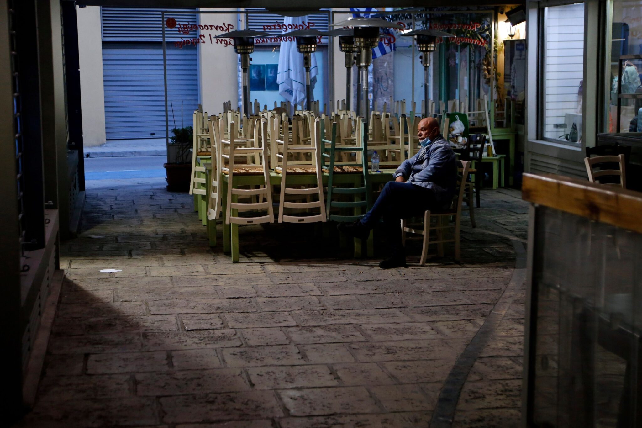 "Λουκέτο" στους χώρους εστίασης για τρίτη συνεχόμενη φορά, τον τελευταίο χρόνο