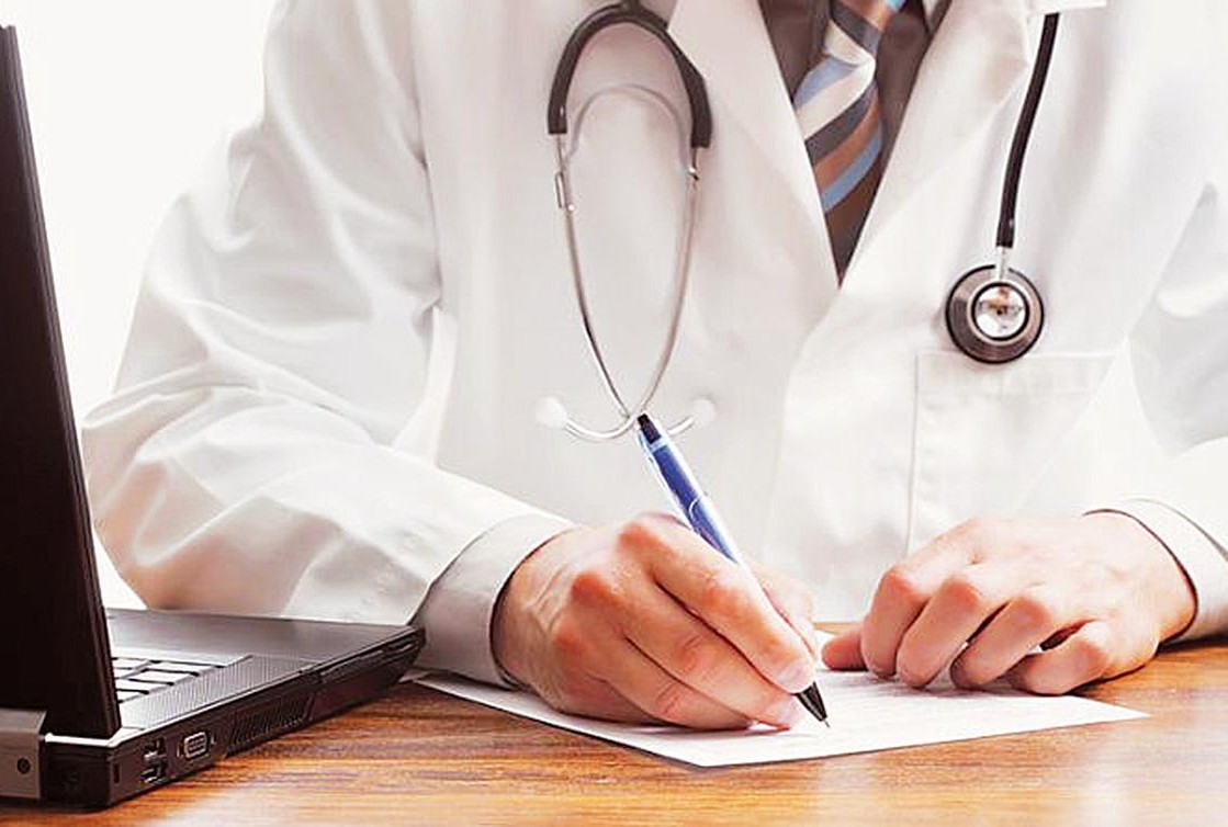 Εμπόδια "βλέπουν" προσωπικοί γιατροί για εμβολιασμούς με AstraZeneca (ΒΙΝΤΕΟ)