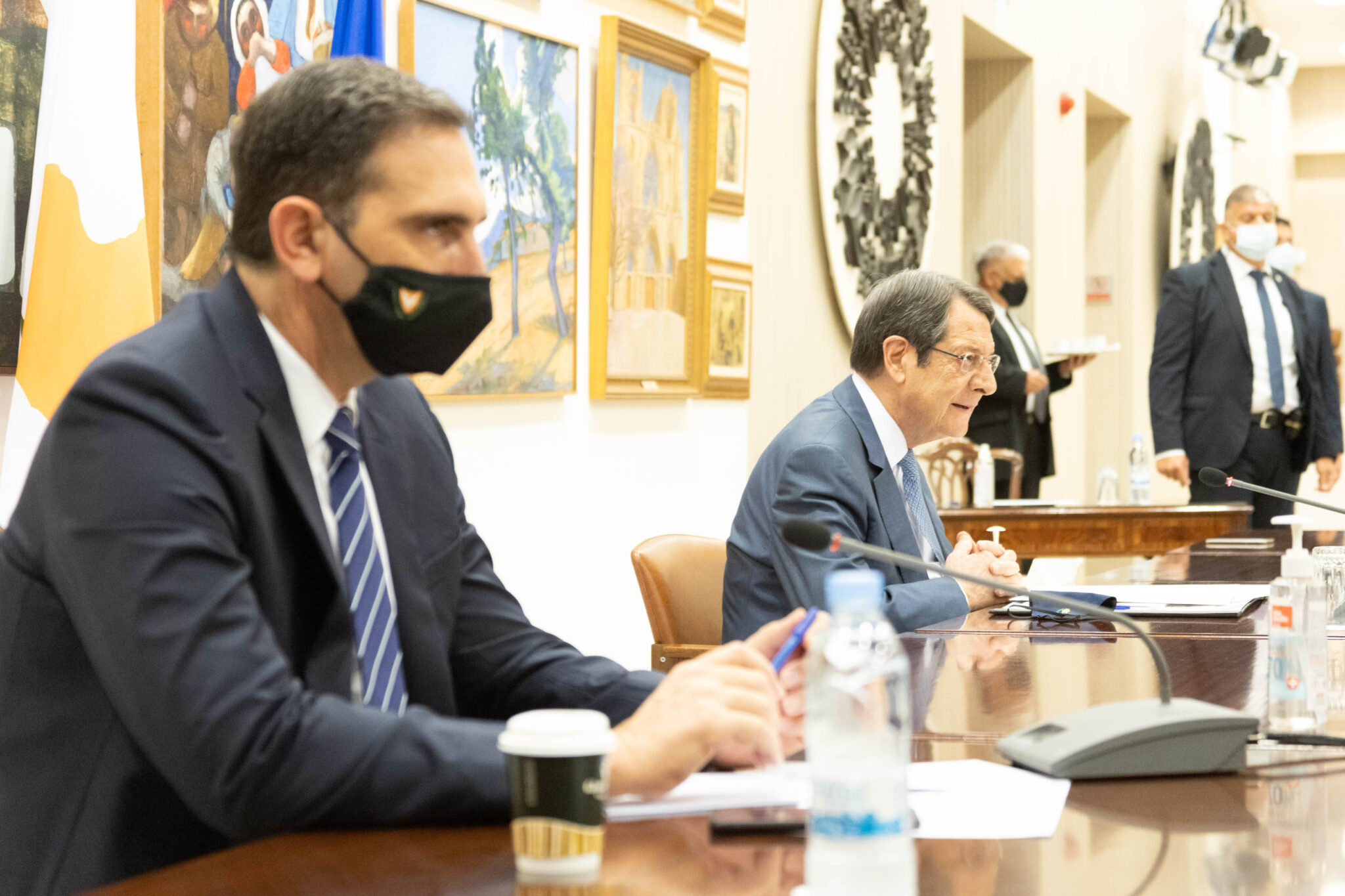 ΠτΔ προς επιδημιολόγους: Στο τέλος της Άνοιξης το "άνοιγμα" της οικονομίας