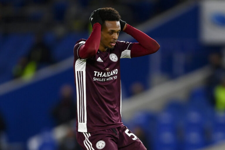 Περιμένει στη… γωνία για Ταβάρες ο Ολυμπιακός