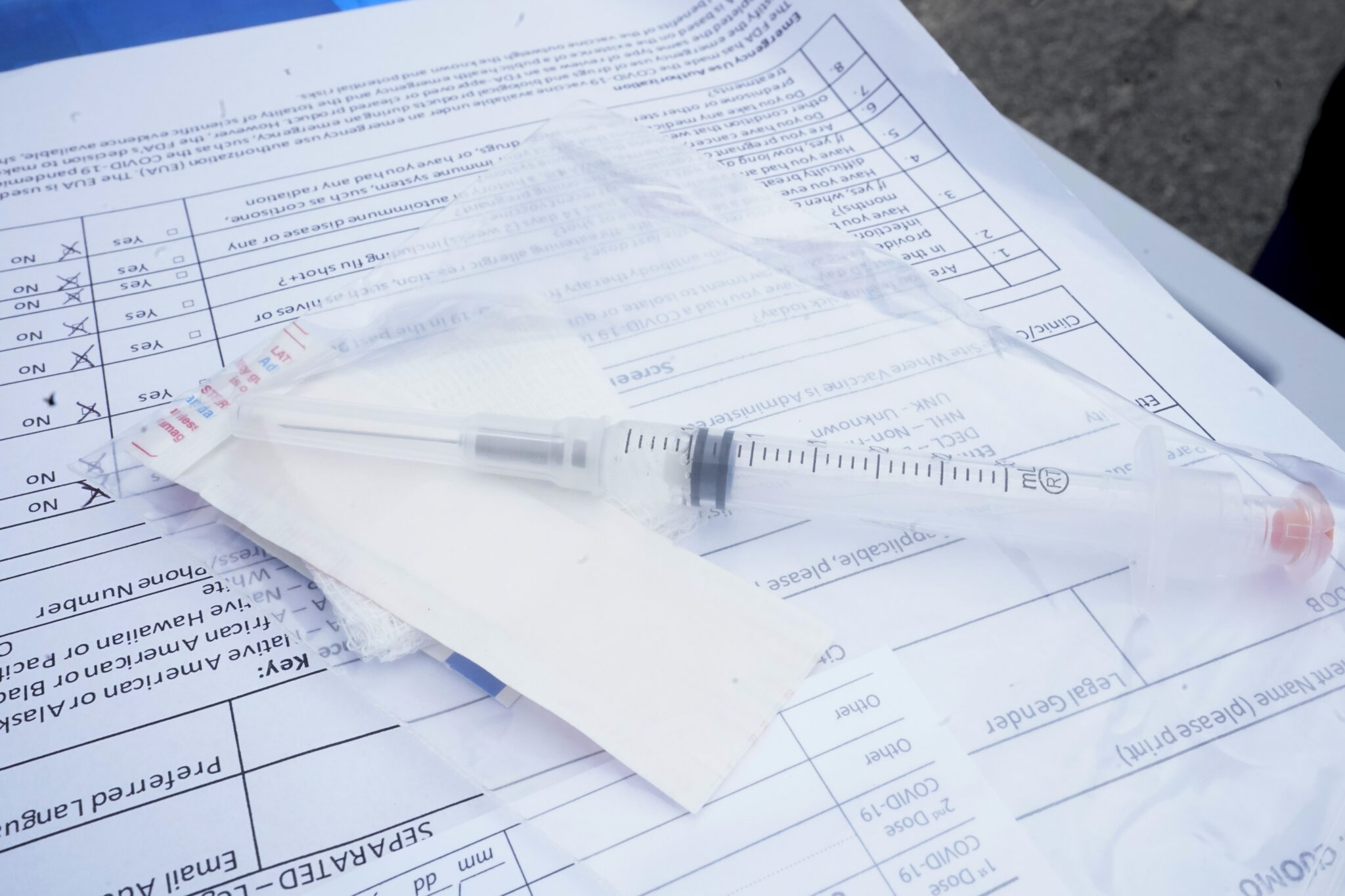 ΕΜΑ για Johnson & Johnson: Τρεις θρομβώσεις σε πέντε εκατ. εμβολιασμούς