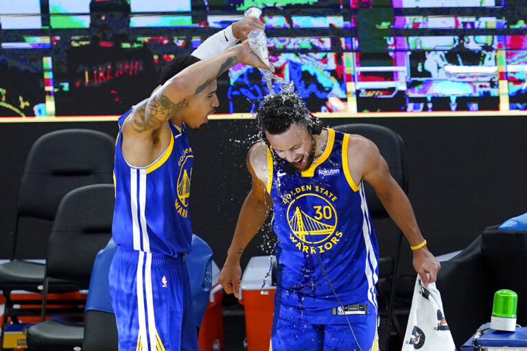 Οι Γουίζαρντς σταμάτησαν το ρεκόρ των Τζαζ, ο Κάρι έβαλε 53