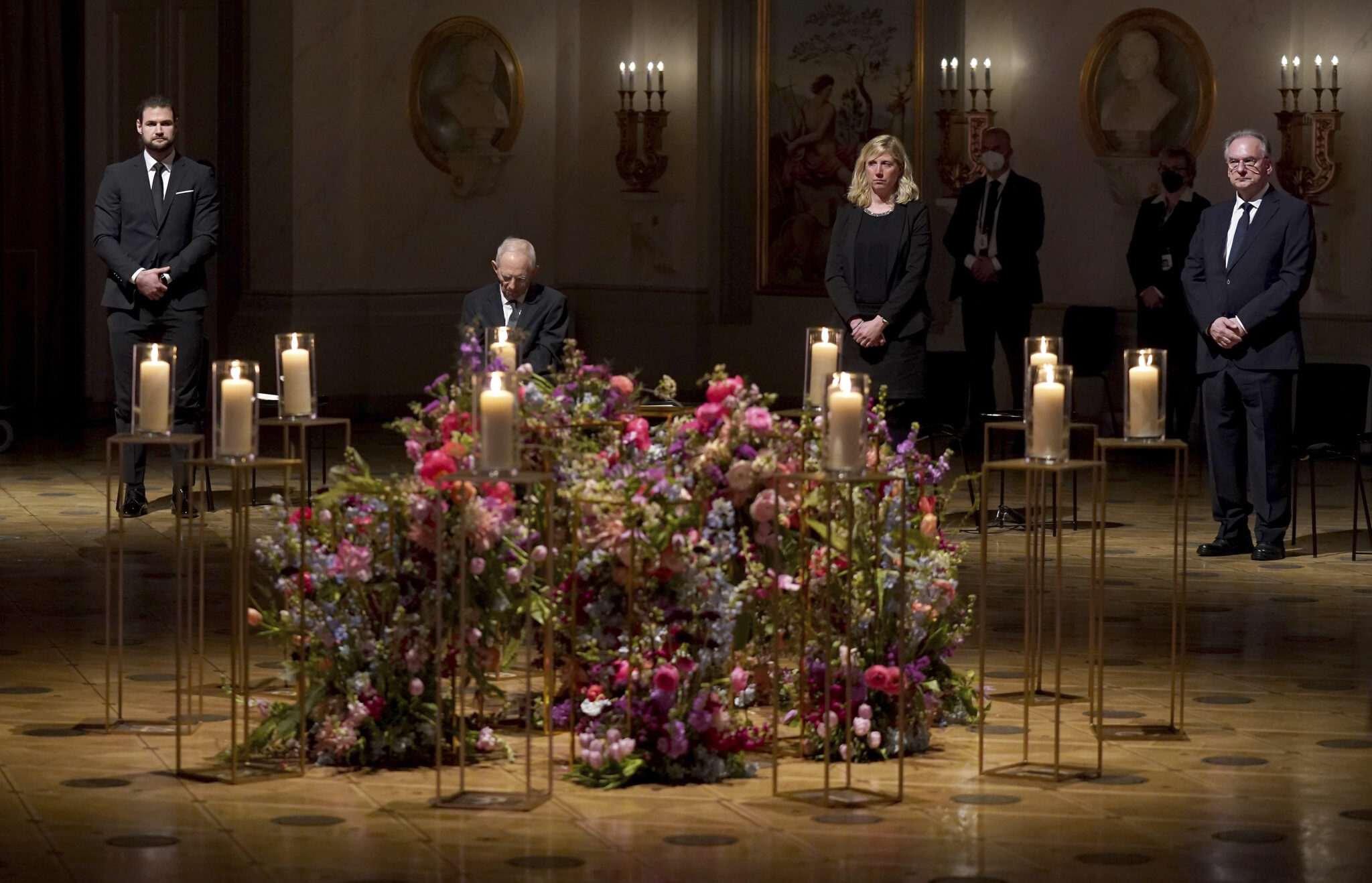 Η Γερμανία τιμά τα 80.000 θύματα της πανδημίας