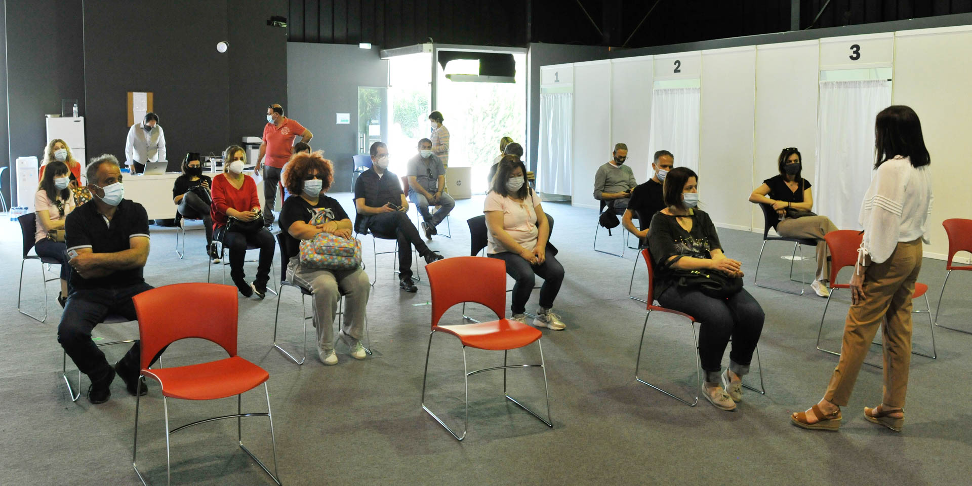 Εμβολιασμοί: Δεύτερη ευκαιρία για ηλικιωμένους, παίρνουν σειρά οι 37-40 ετών