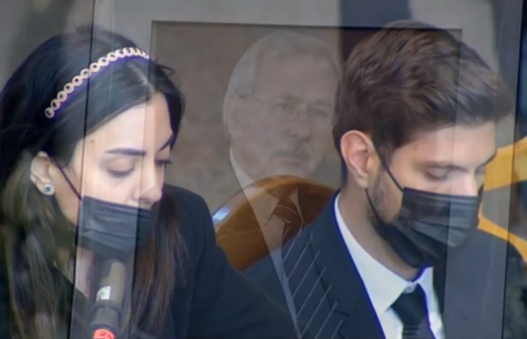 ΒΙΝΤΕΟ: "Δεν μου έμαθες μονάχα αυτό, πως να ζω χωρίς εσένα…"