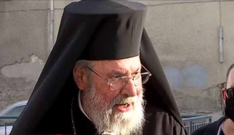 Αρνητής των μέτρων ο Αρχιεπίσκοπος: "Θα έρχονται οι πάντες" στις εκκλησίες (VID)