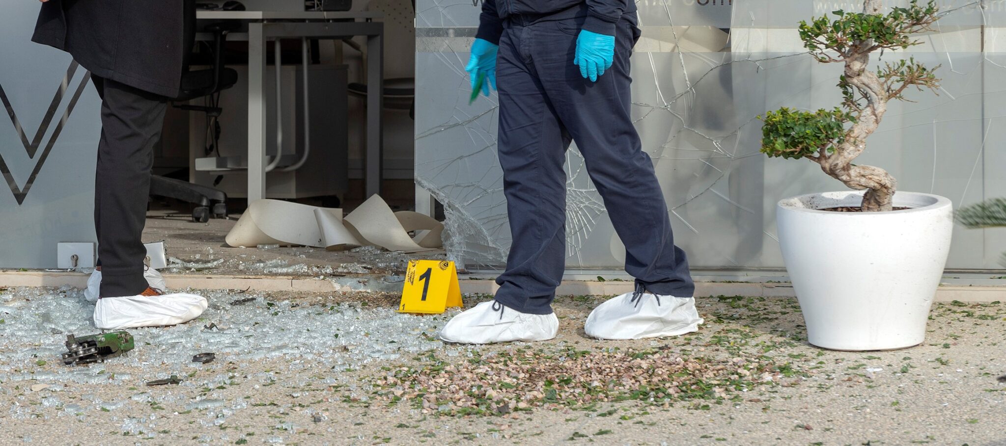 Με είκοσι και πλεον σφαίρες γάζωσαν το εστιατόριο στην "καρδιά" της Λευκωσίας