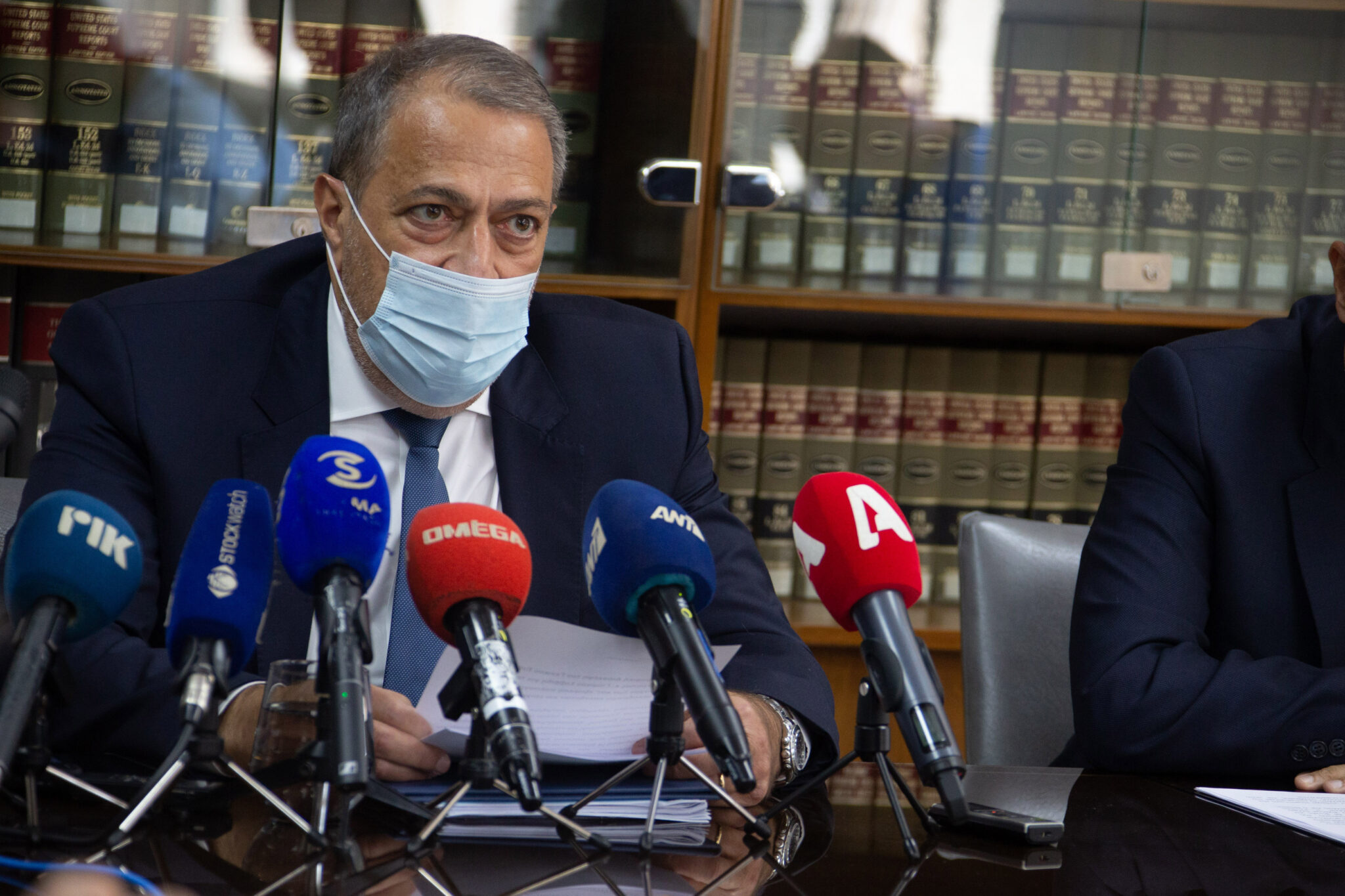 Οι αναφορές πολιτικών και αξιωματούχων στη Βουλή που εξόργισαν τον Σαββίδη