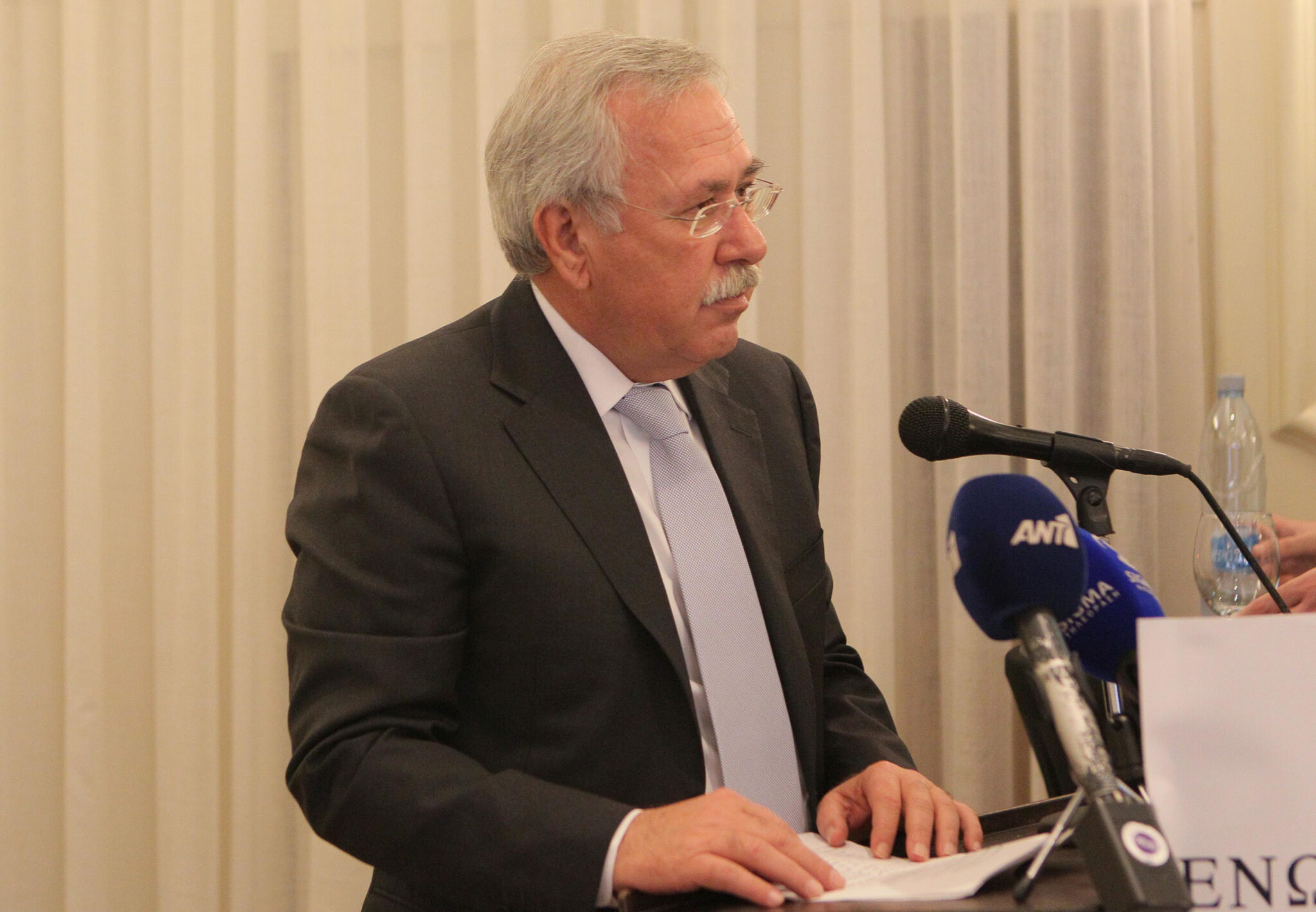 Από το Επισκοπείο το "ύστατο χαίρε" στον Σωκράτη Χάσικο