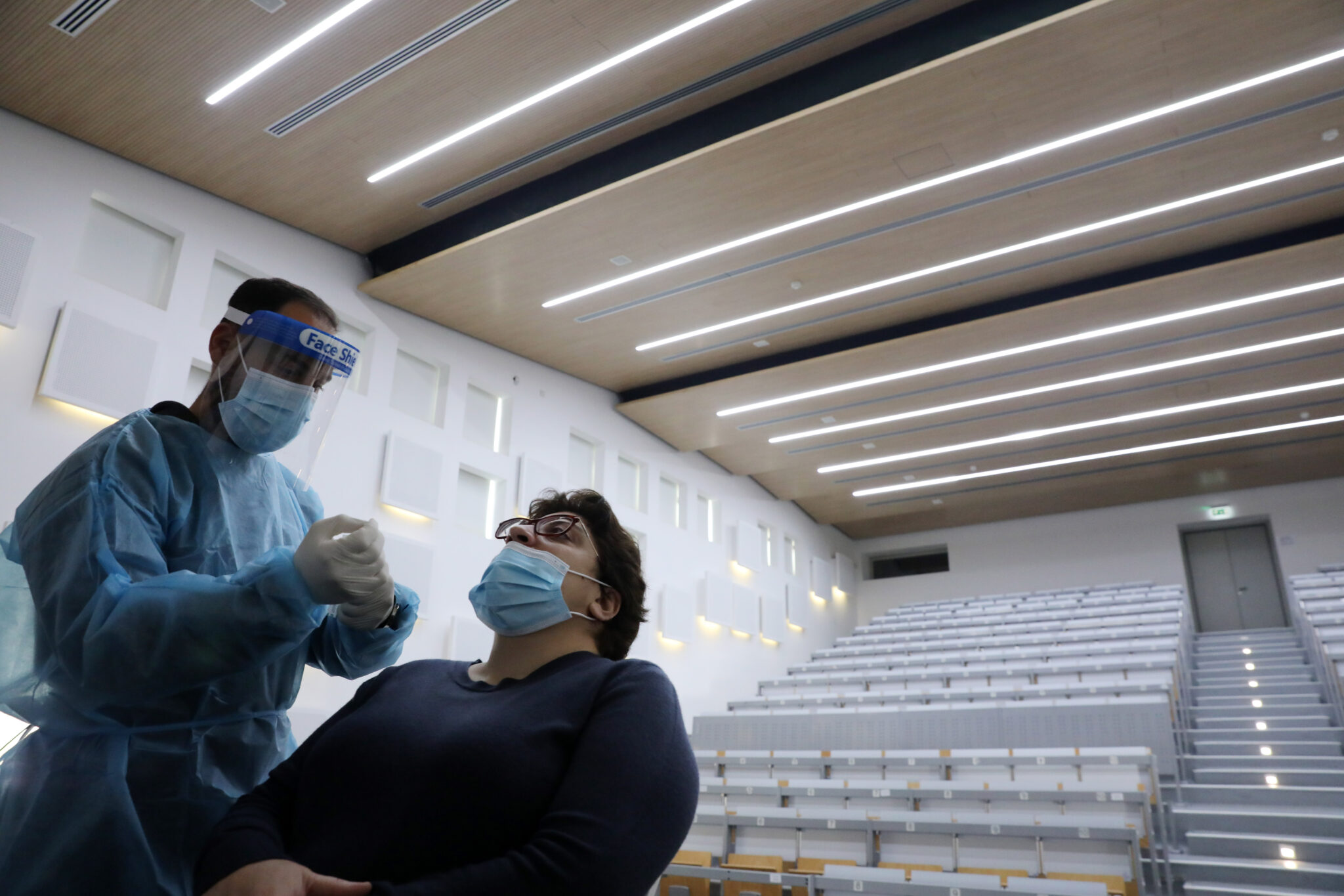 Σε αυτά τα σχολεία θα διενεργούνται rapid test από τις 5 έως τις 9 Απριλίου