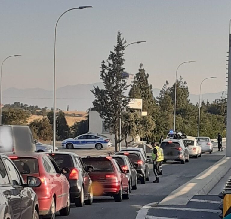 ΦΩΤΟ: Σαρωτικοί έλεγχοι της Τροχαίας στο highway για τα νέα περιοριστικά μέτρα