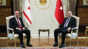 Τα είπε με Ερντογάν για μια ώρα και φεύγει για Γενεύη ο Τατάρ