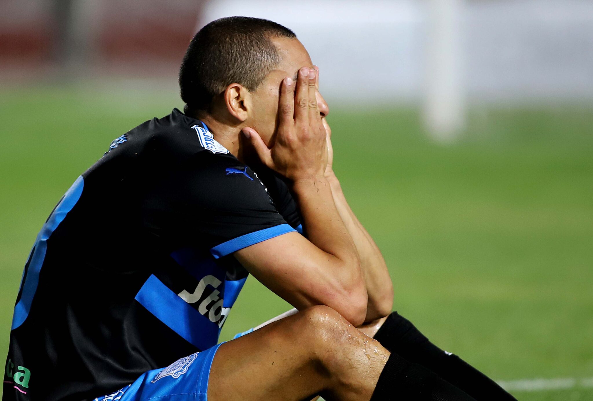 Ρήξη πρόσθιου χιαστού ο Ντιγκινί, εκτός για 6-7 μήνες