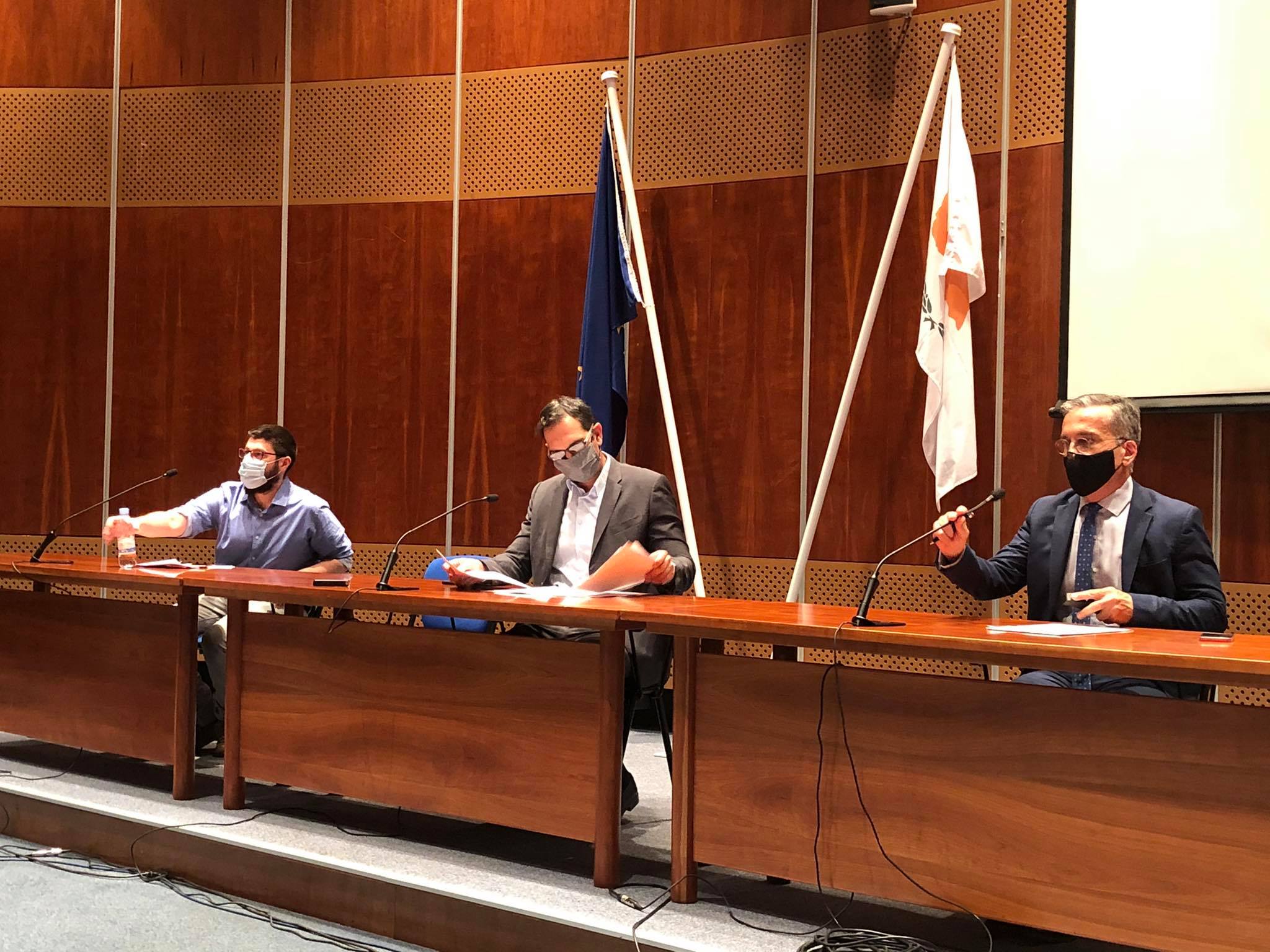 Απαντήσεις και διευκρινίσεις Υπουργού Υγείας για τη νέα "κανονικότητα"