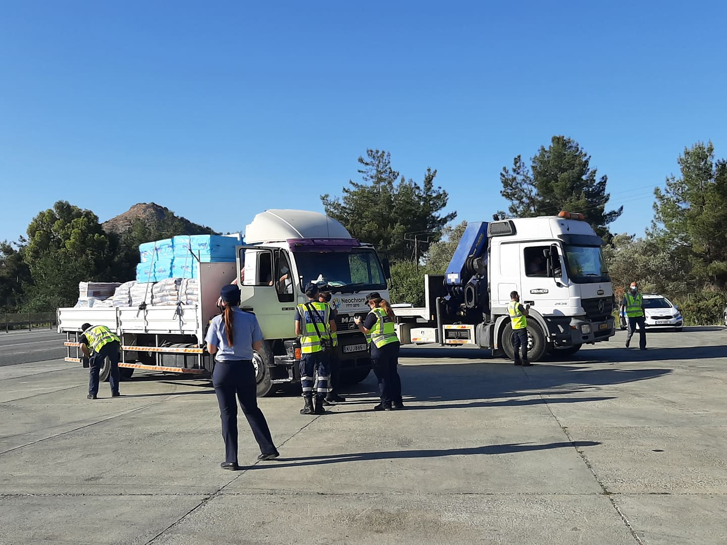 Τριακόσιοι είκοσι ένας παραβάτες οδηγοί φορτηγών, "καθαροί" οι οδηγοί λεωφορείων