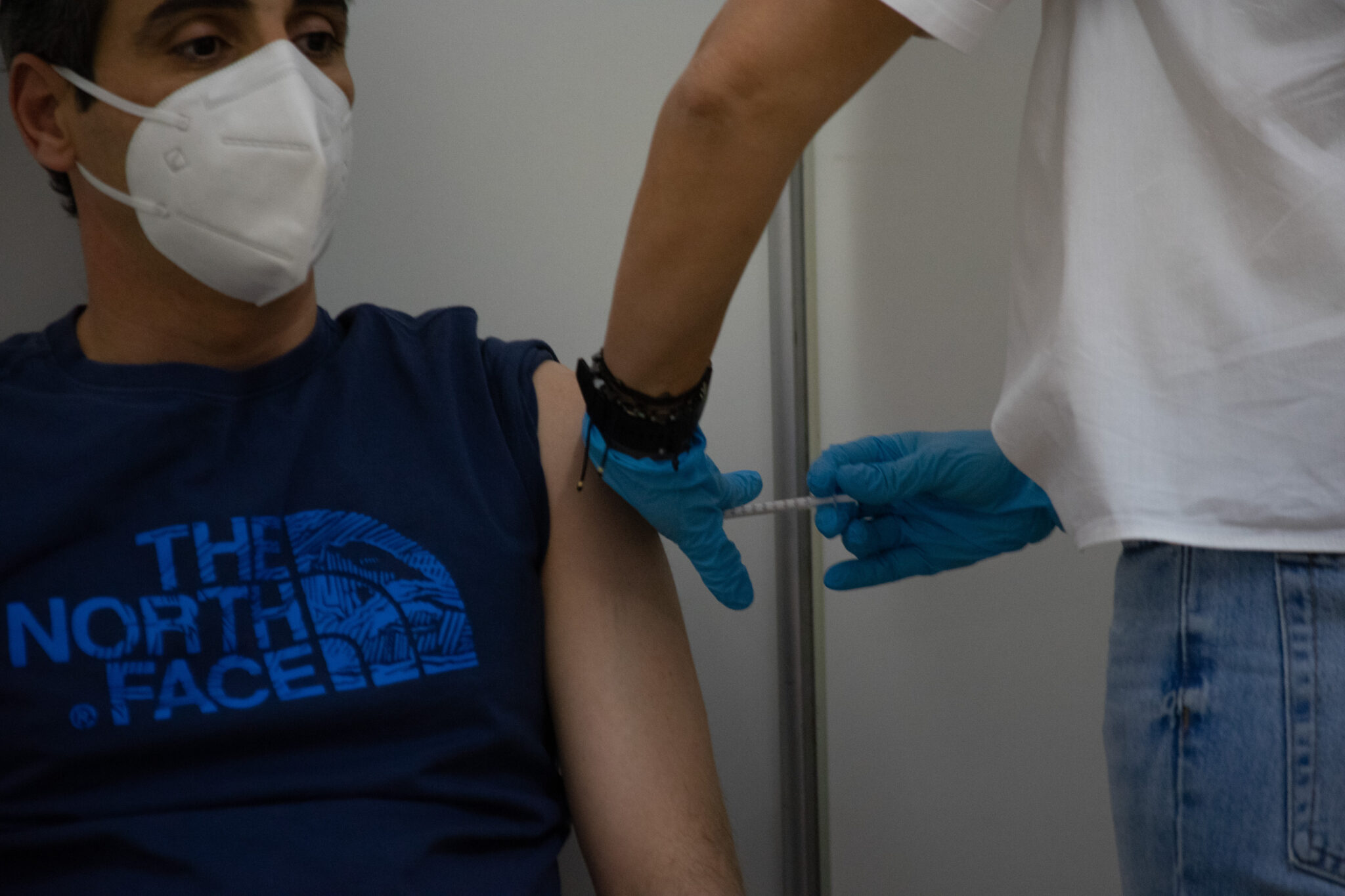 Σκέψεις και για τρίτη δόση εμβολίου κατά του κορωνοϊού (ΒΙΝΤΕΟ)