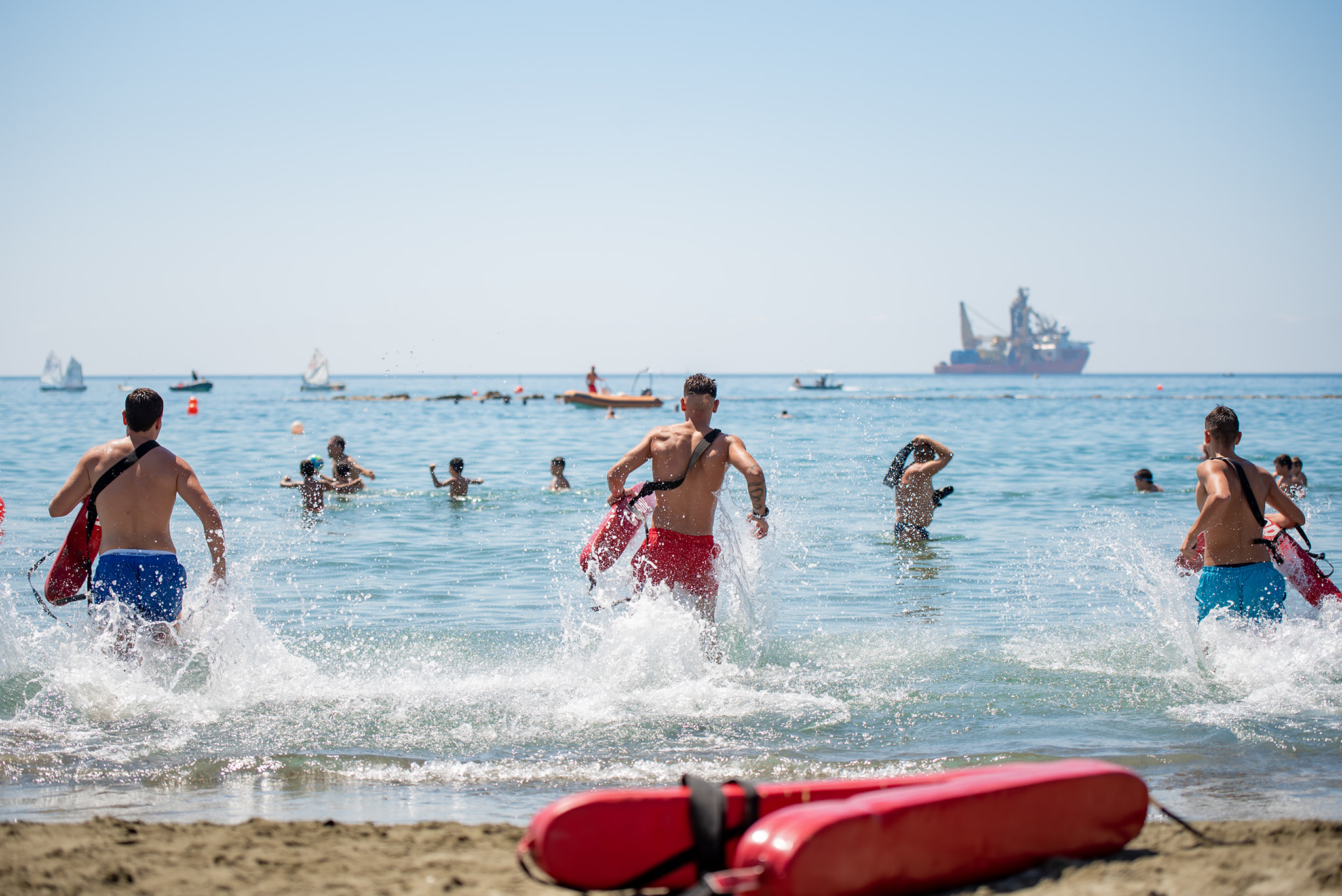 Έκκληση ναυαγοσωστών προς γονείς: Μην αφήνετε τα παιδιά σας από τα μάτια σας…
