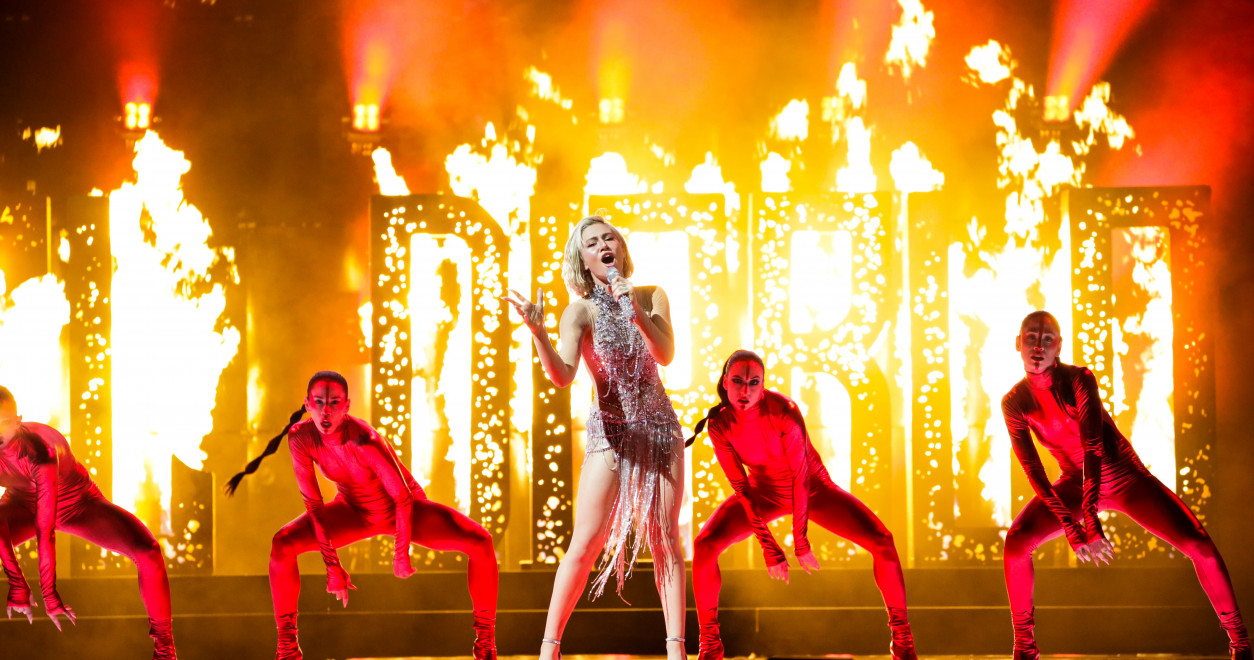 H Έλενα Τσαγκρινού αποκάλυψε τα τρία αγαπημένα της τραγούδια από την Eurovision!