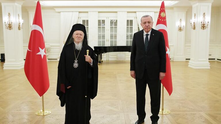 Σε δείπνο ιφτάρ παρακάθισε ο Βαρθολομαίος με τον Ερντογάν στην Άγκυρα