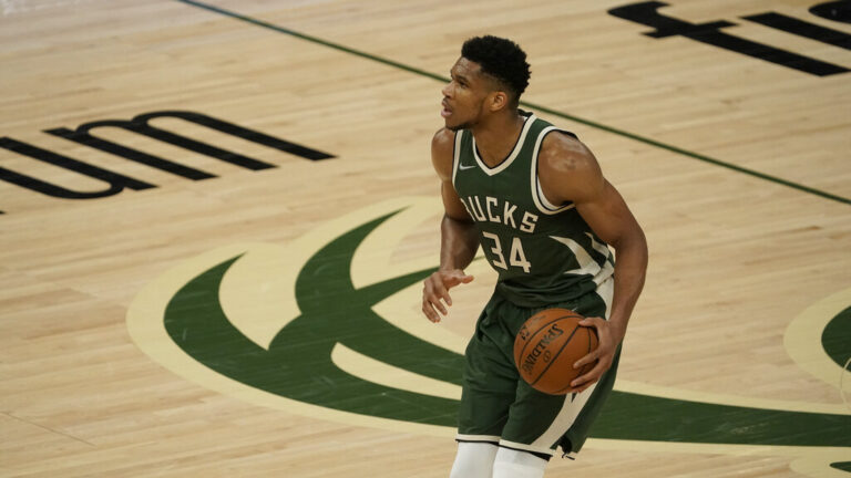 Εκτός λίστας για τον MVP του ΝΒΑ ο Αντετοκούνμπο