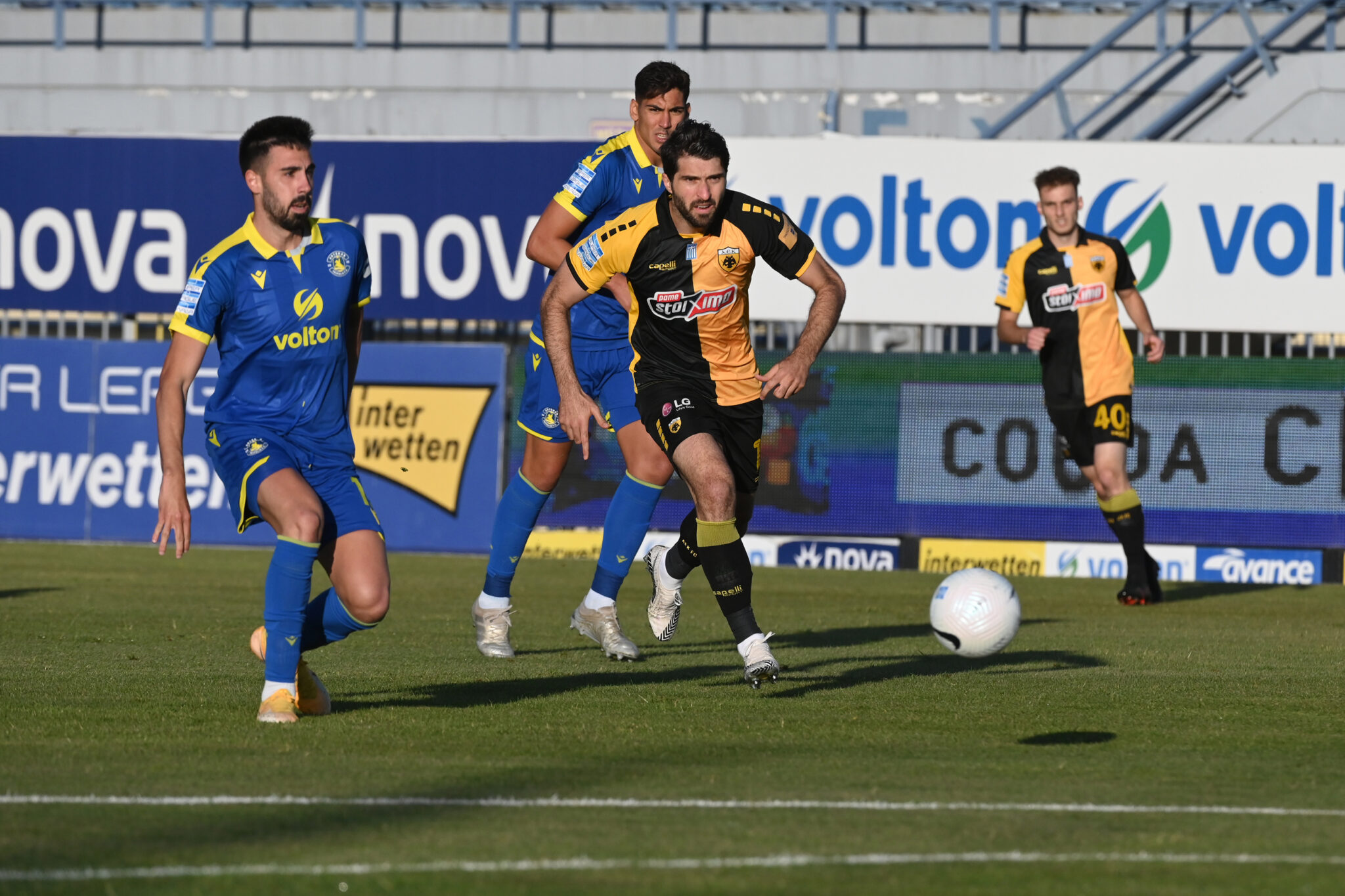 Αντάλλαξαν γκολάρες κι έμειναν στην ισοπαλία Αστέρας και ΑΕΚ