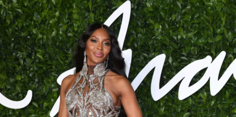 Babyboom! Η Naomi Campbell έγινε για πρώτη φορά μαμά… στα 50 της χρόνια (ΦΩΤΟ)