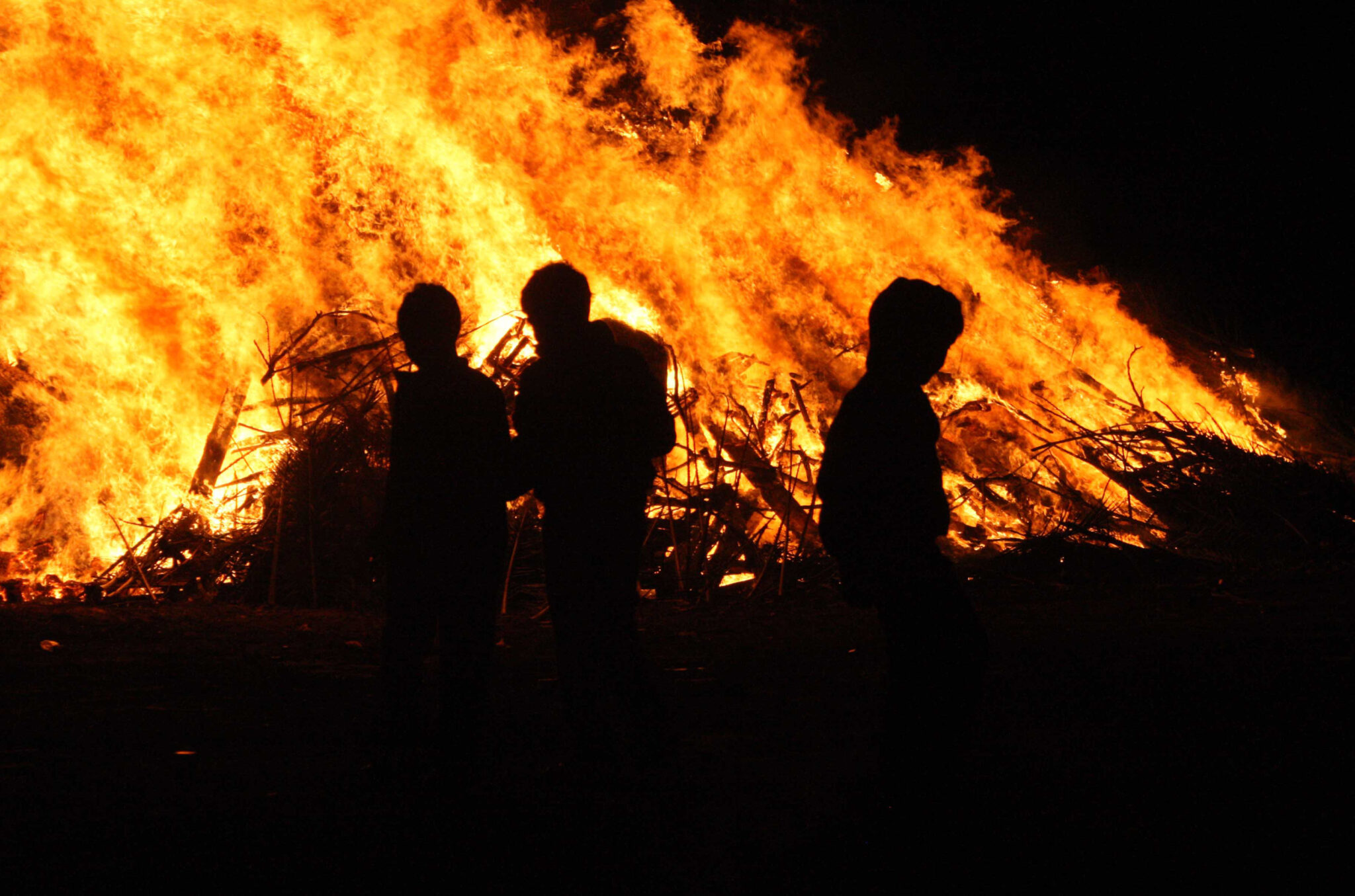 Χειροπέδες σε τρείς νεαρούς για την παράνομη Λαμπρατζιά στην Παναγιά της Πάφου