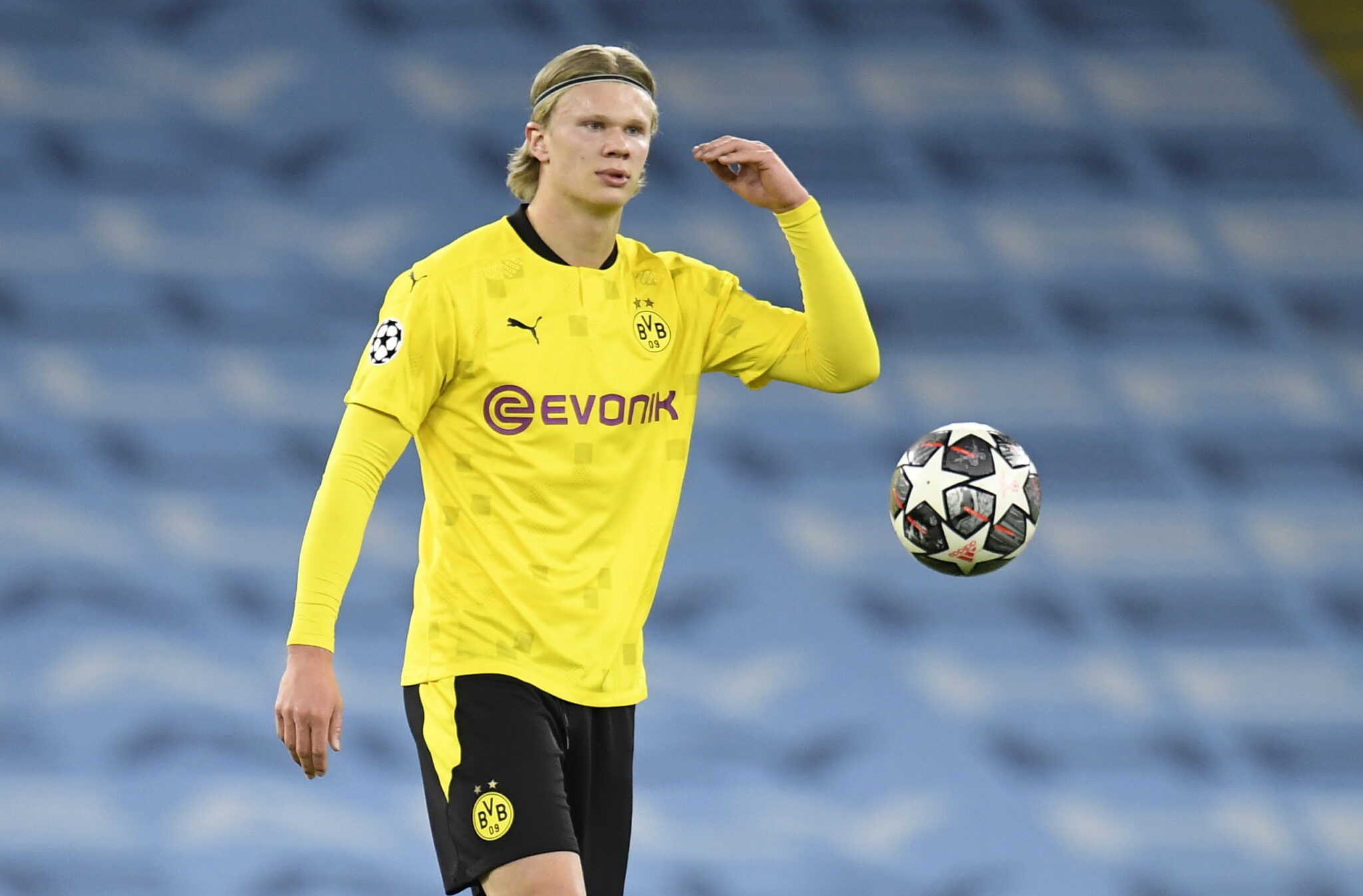 Τσορκ: «Θα μείνει στην Ντόρτμουντ ο Χάαλαντ»