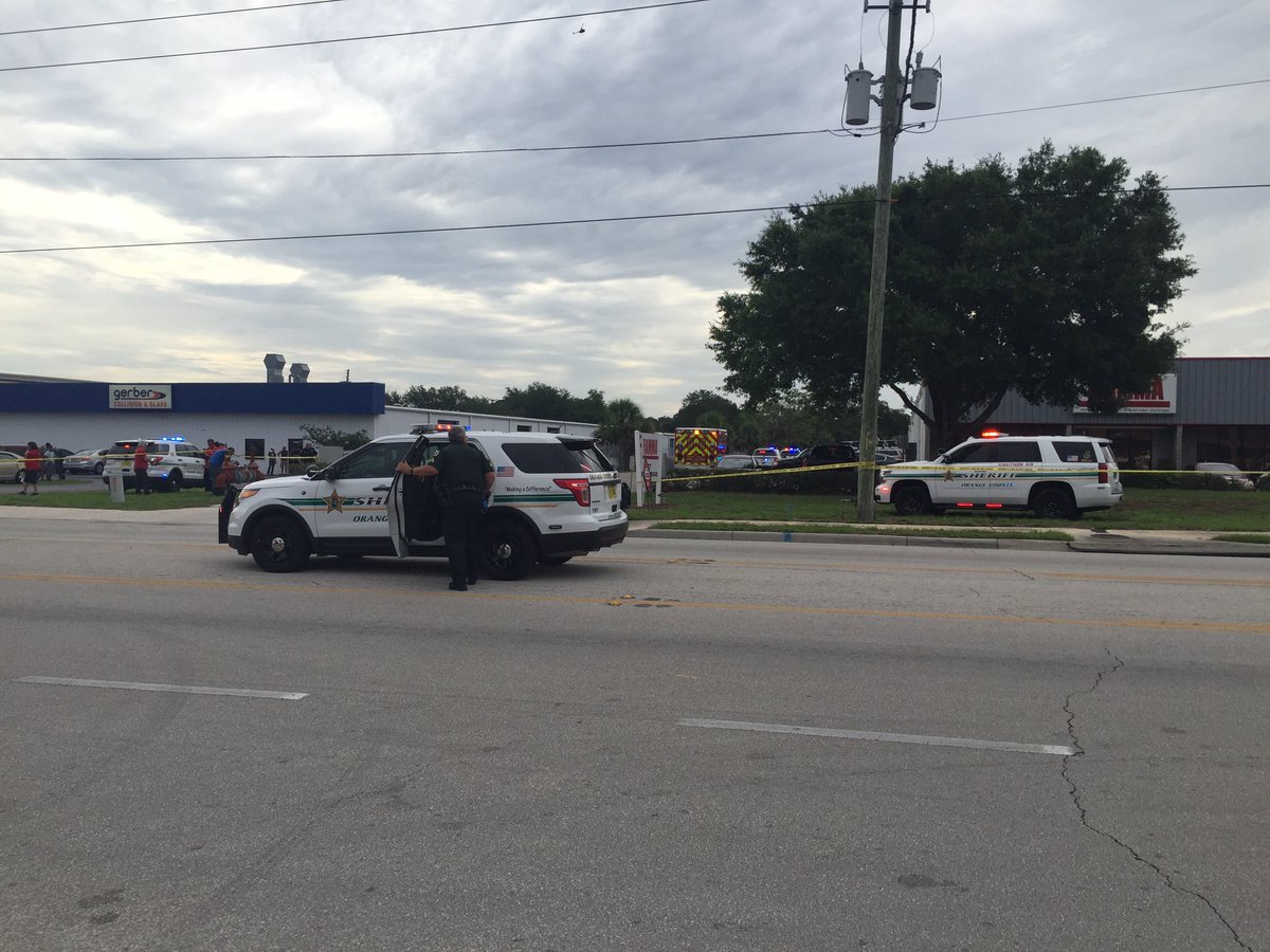 ΦΩΤΟ: Μακελειό έξω από νυχτερινό κέντρο στη Φλόριντα