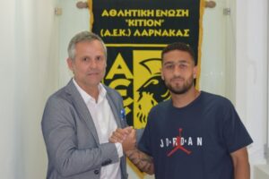 Καλαϊτζής διετίας στην ΑΕΚ