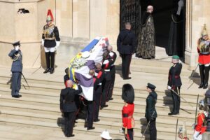 Στο "φως" το πιστοποιητικό θανάτου του πρίγκιπα Φίλιππου