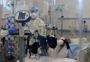 Μείωση στο 45% οι νοσηλείες στα δημόσια νοσηλευτήρια