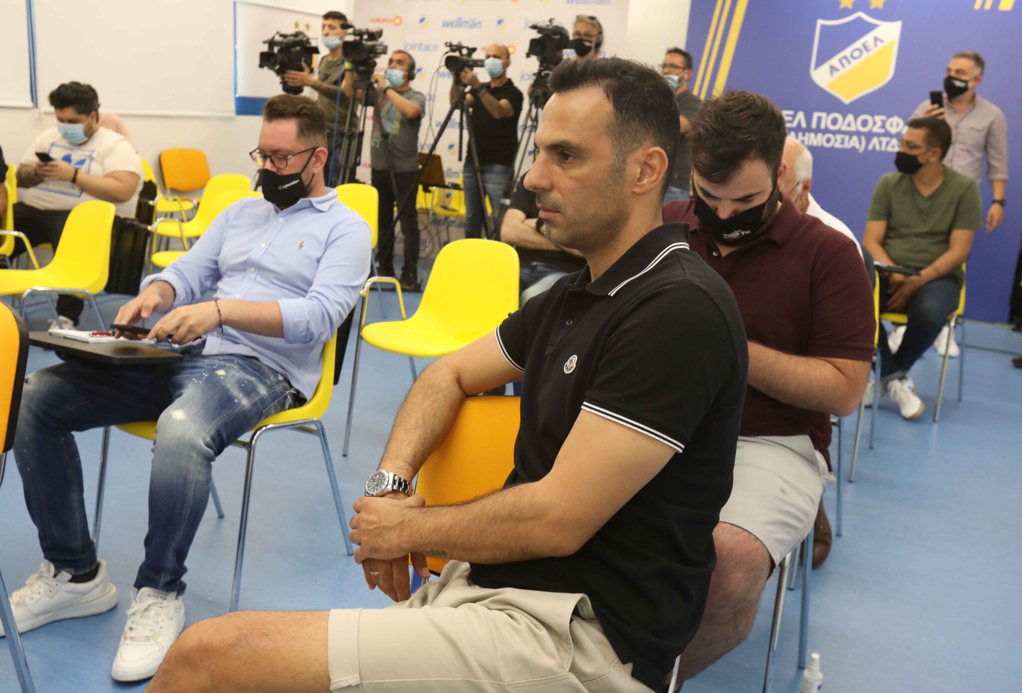 Παρέμβαση Πουρσαϊτίδη: «Καμιά μεταγραφή δεν είναι πιο σημαντική από τον κόσμο»