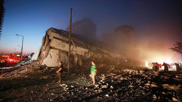 Καταστράφηκε το κτίριο των τουρκικών μυστικών υπηρεσιών στη Γάζα